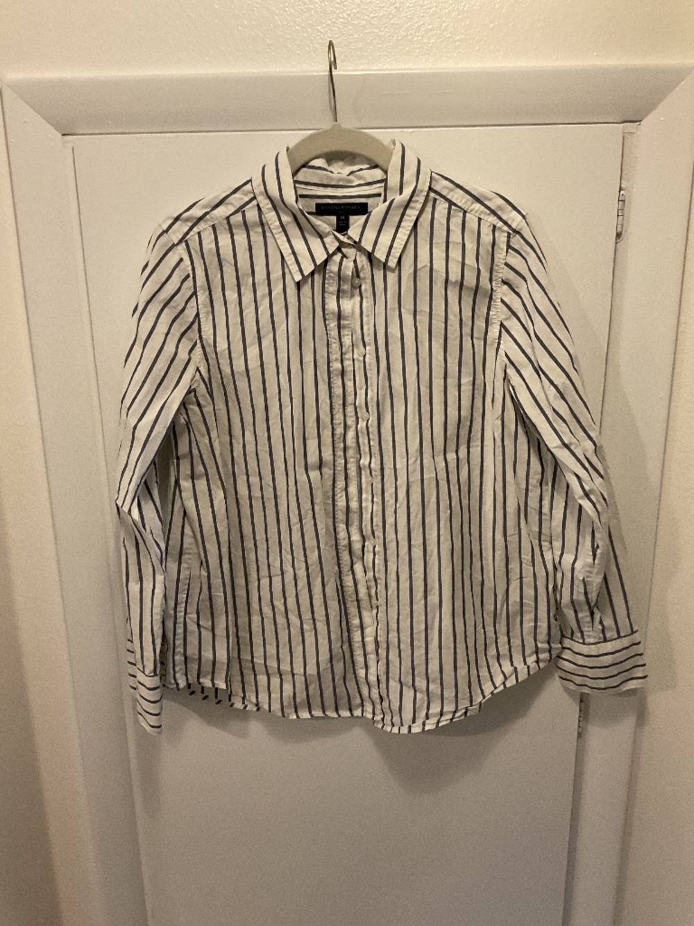 Banana Republic Factory Striped Collared Shirt, White and Navy Stripe, Size Med